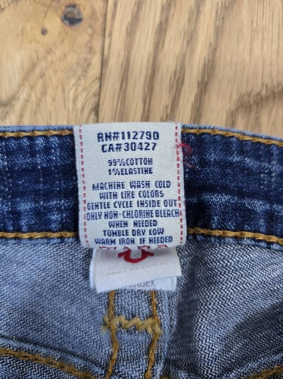 Y2k True Religion Low Rise Flare Jeans Size 31 Medium Wash - Picture 7 of 12